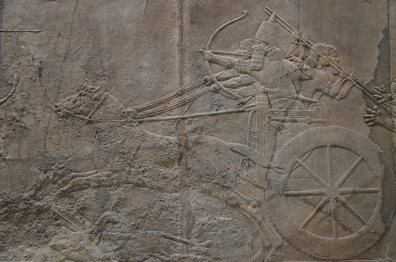 Ашшурбанапал охотится на львов. Рельеф из Северного дворца в Ниневии, ок. 645—635 годы до н. э. Британский музей