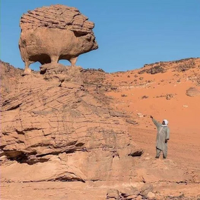 This-rock-is-called-the-hedgehog-rock-and-is-located-on-the-v0-eb1c86k9ob1d1.webp